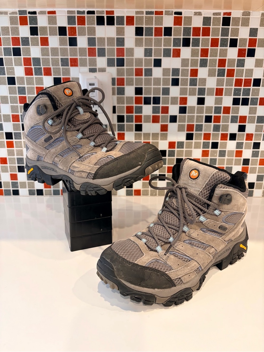 Merrell Women's Moab 2 Mid Waterproof Hiking Boots - Granite - Size 10